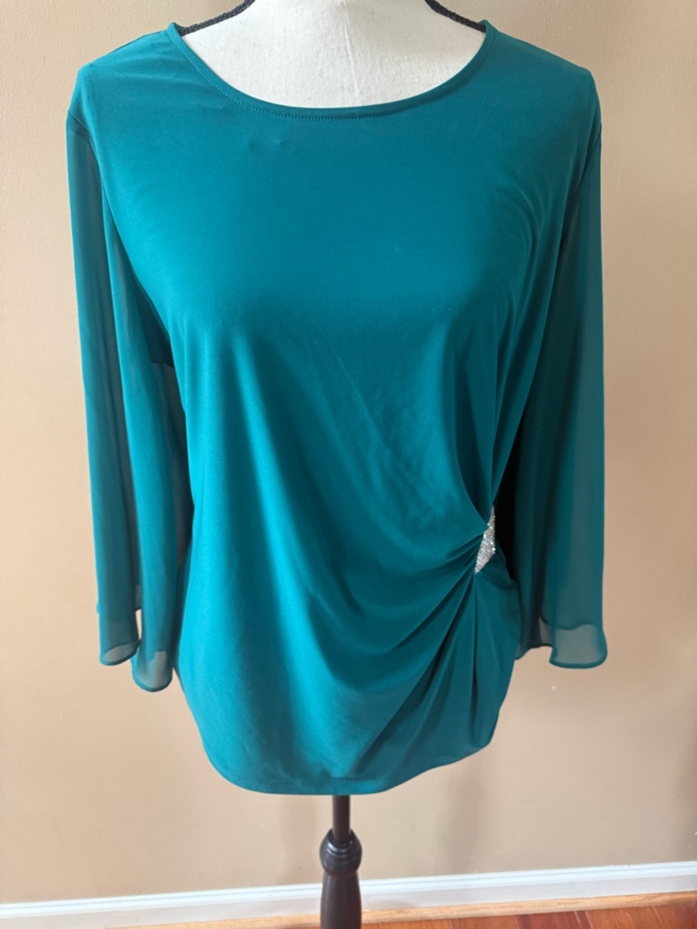 Women Dressbarn green Long-Sleeve Draped Top w/ Side rhinestone Embellishment L